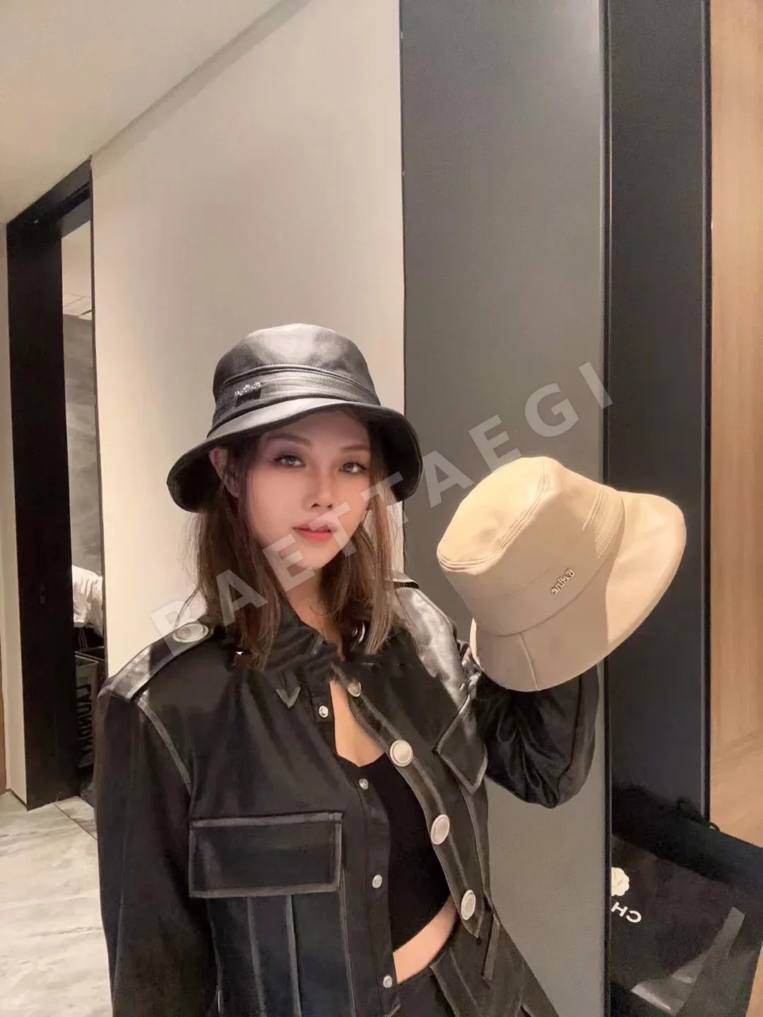 셀린느 가죽 피셔맨 햇 83439
