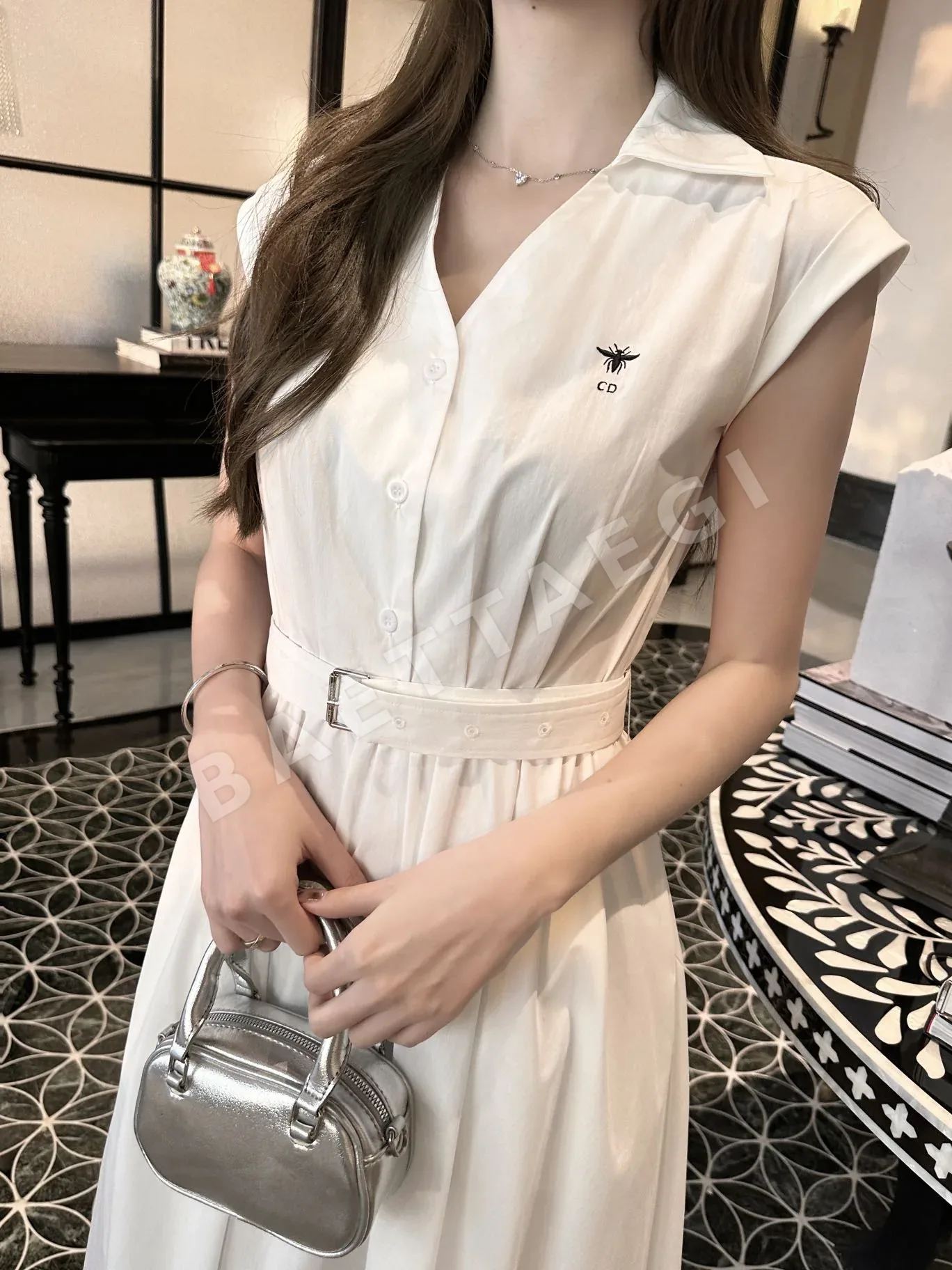 디올 벨트 카라 코튼 원피스 상세 이미지 2