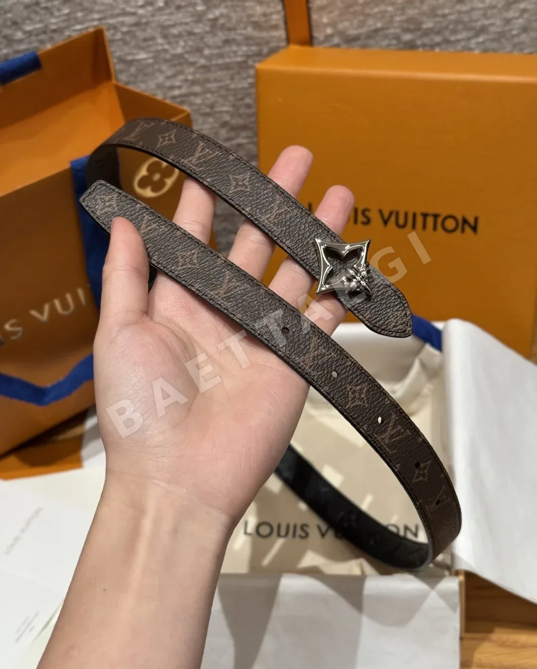 루이비통 플라워그램 20mm 리버시블 벨트 상세 이미지 5