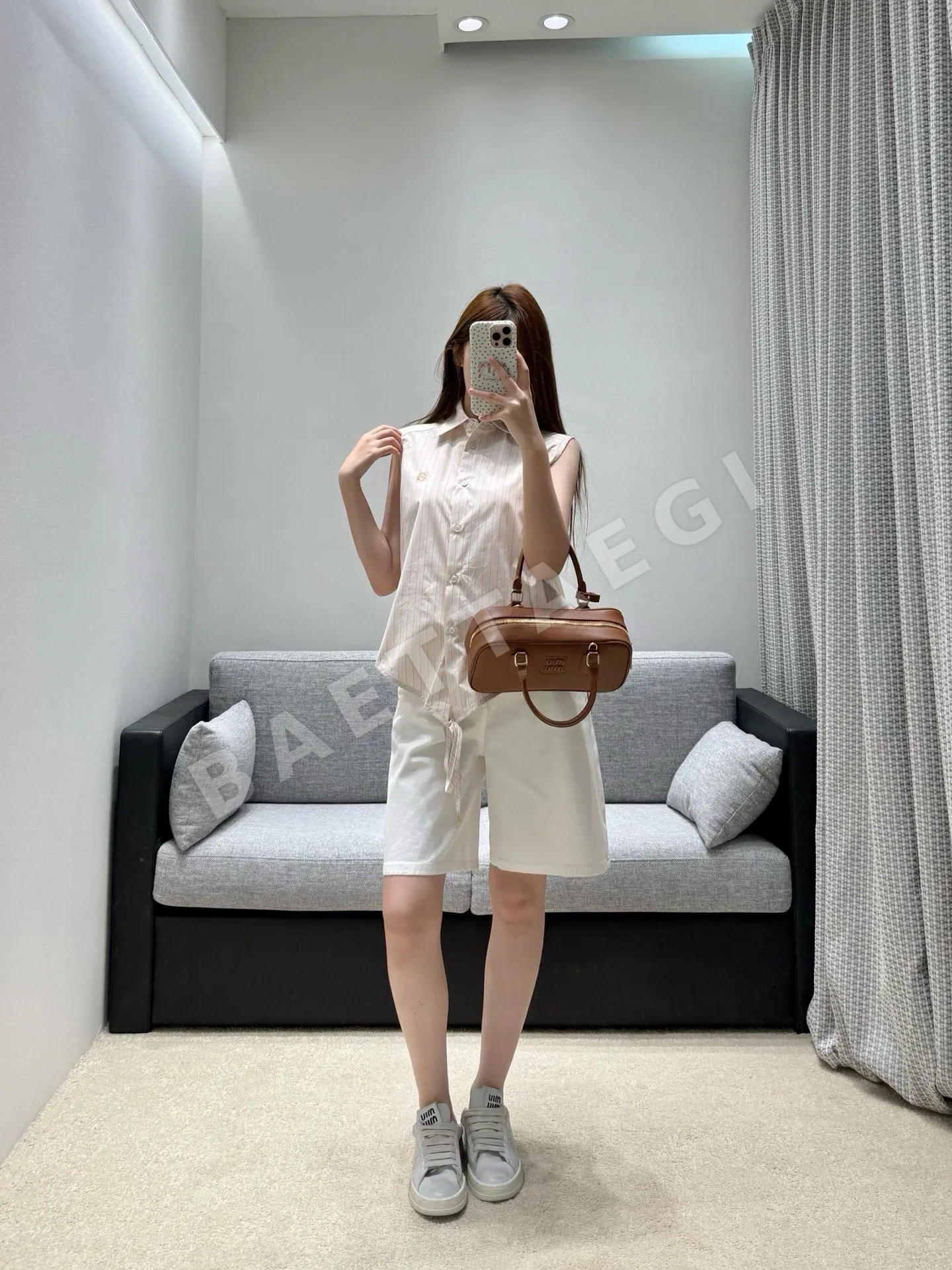 로에베 스트라이프 패턴 노슬리브 여성 반팔 셔츠 상세 이미지 4