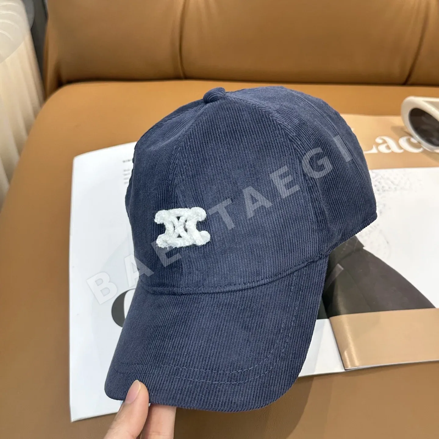 셀린느 개선문 자수 코듀로이 야구모자 상세 이미지 2