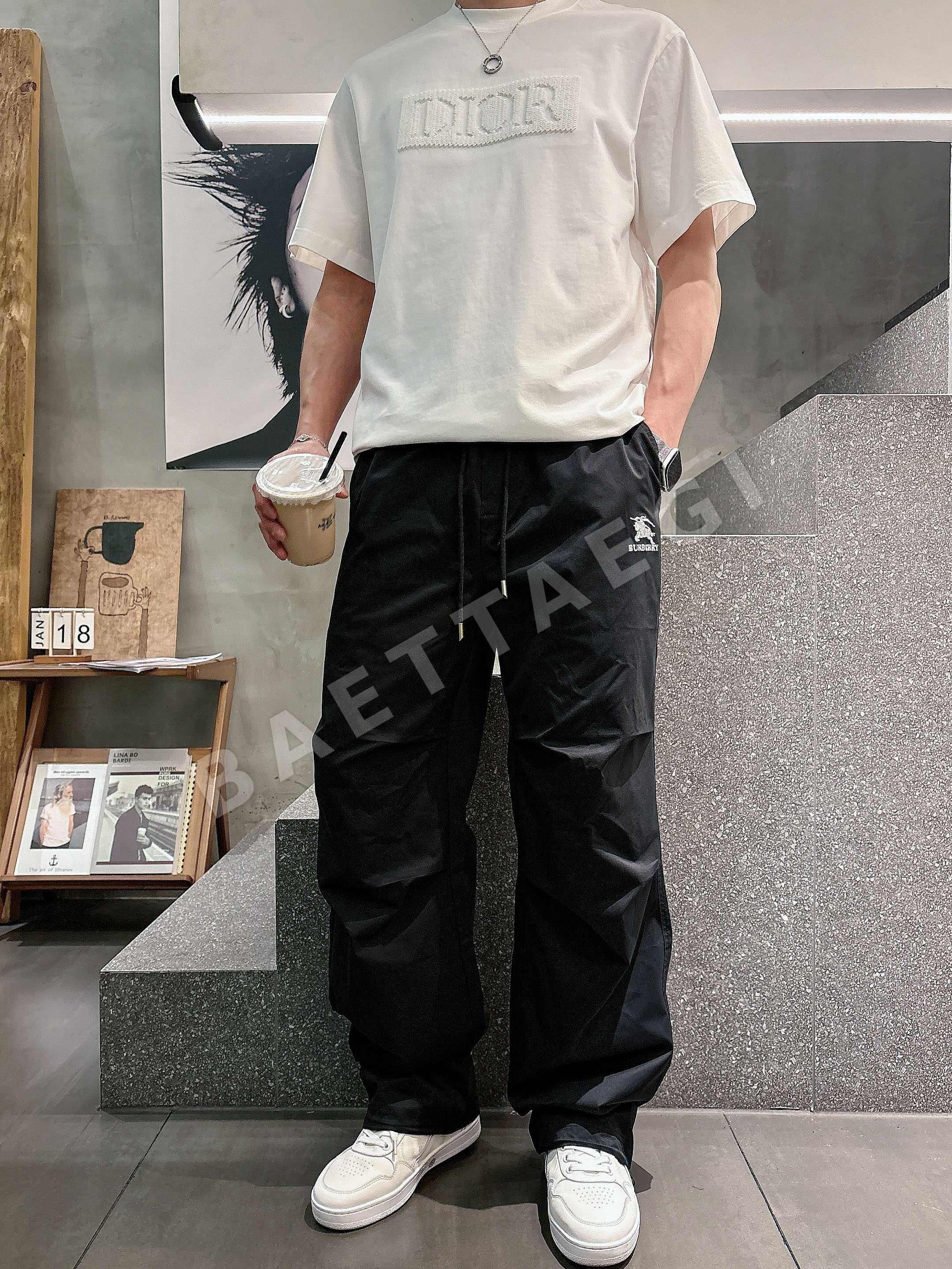버버리 클래식 로고 남성 바지 상세 이미지 12