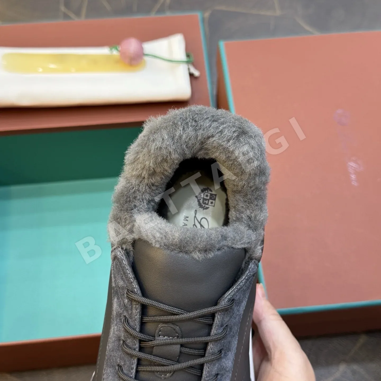 로로피아나 스니커즈 남성 양가죽 상세 이미지 7