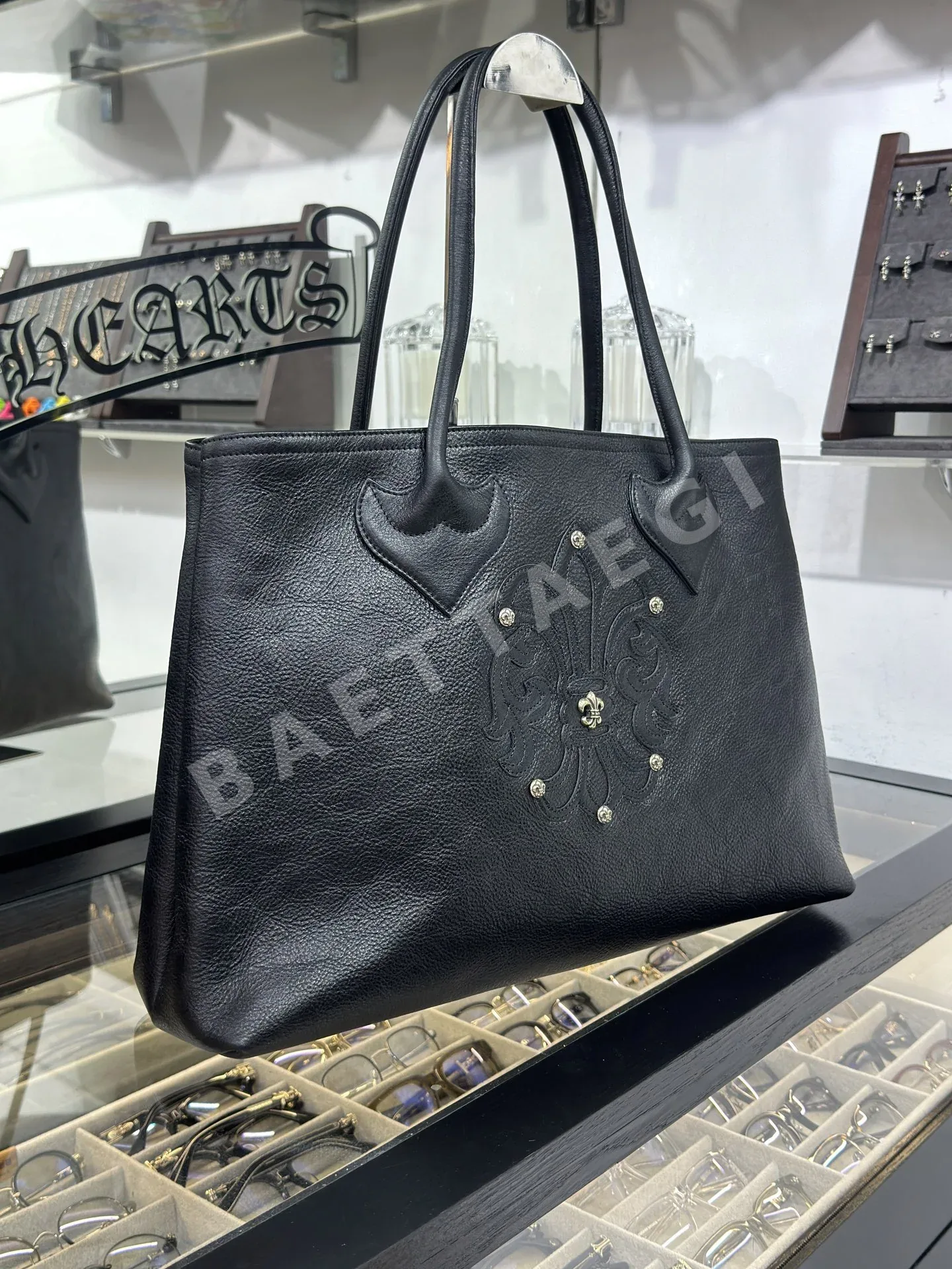 크롬하츠 스카웃플라워 토트 가방 상세 이미지 3