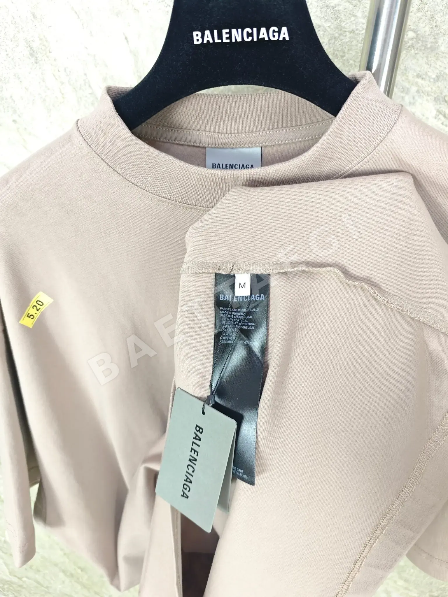 발렌시아가 포스트잇 프린트 남성 반팔 티셔츠 상세 이미지 6