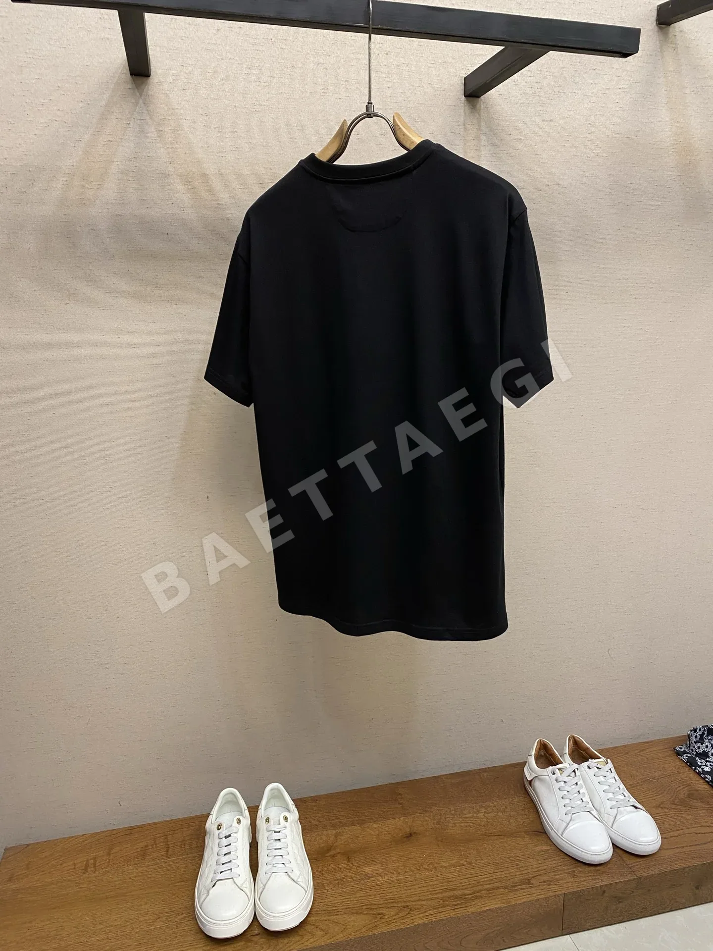 펜디 자수 로고 반팔 티셔츠 상세 이미지 2