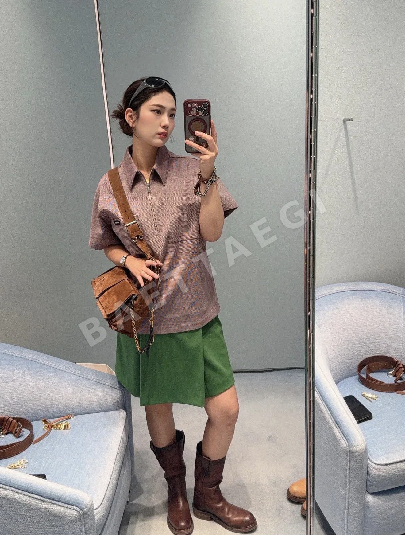 미우미우 보라색 지퍼업 반팔 폴로셔츠 상세 이미지 9