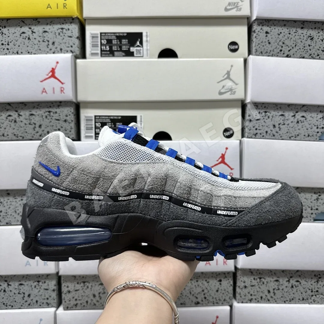 나이키 [KZ2.0] 에어 맥스 95 SP IB4523-001 201368 Nike Air Max 95 SP Undefeated Geo 상세 이미지 8