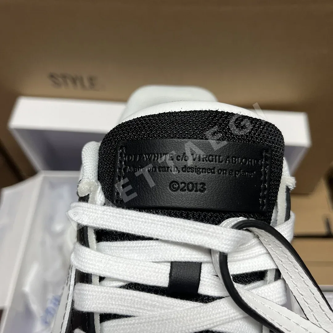 오프화이트 화이트 블랙 202374 Off White 상세 이미지 3