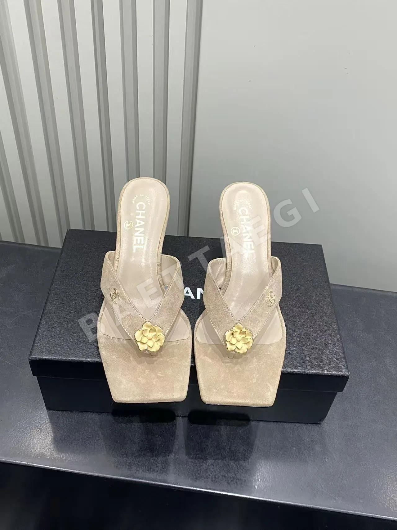 샤넬 카멜리아 스퀘어토 플립플랍 143719 Chanel 상세 이미지 2