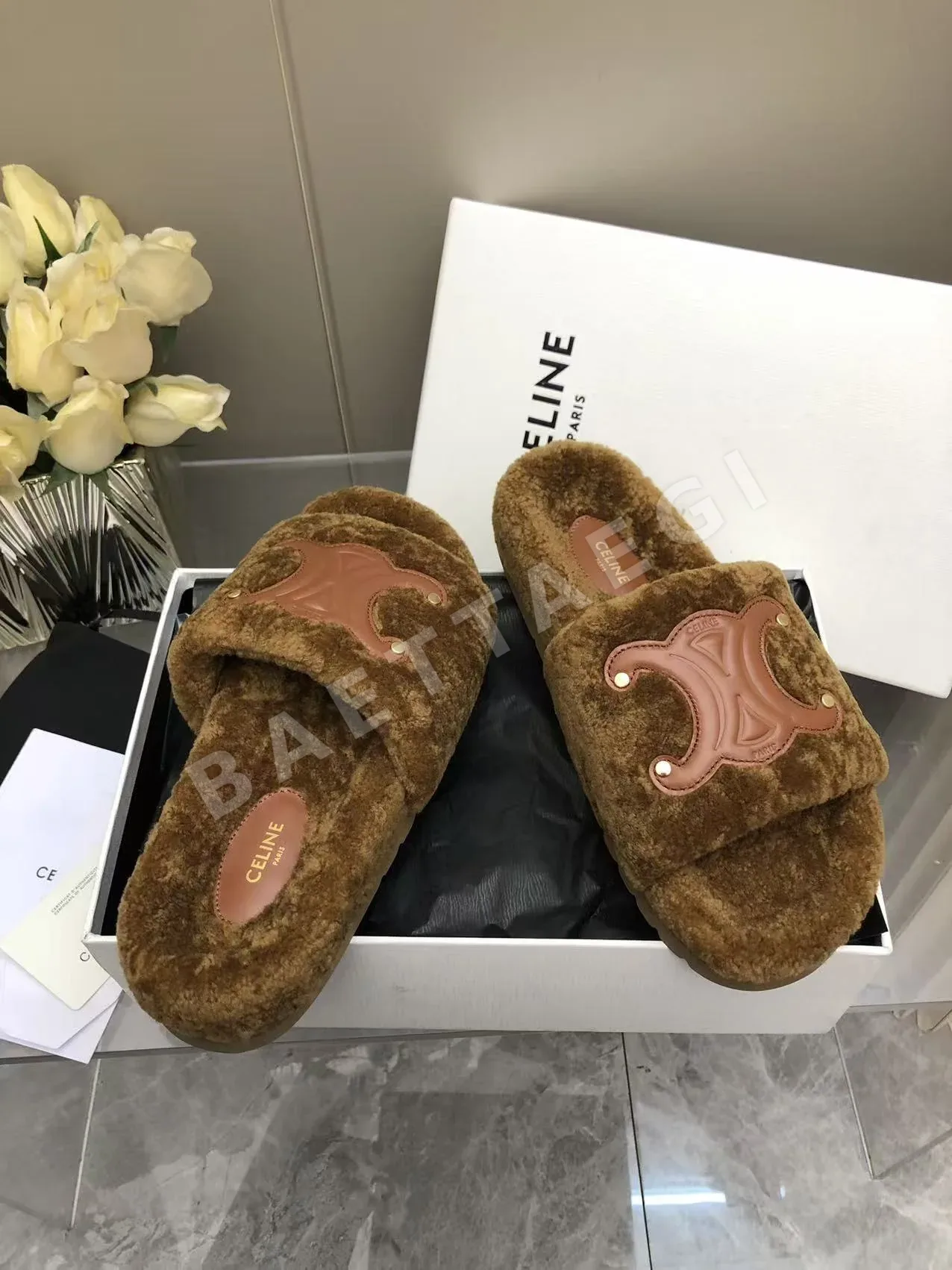 셀린느 울 자수 로고 슬리퍼 상세 이미지 8