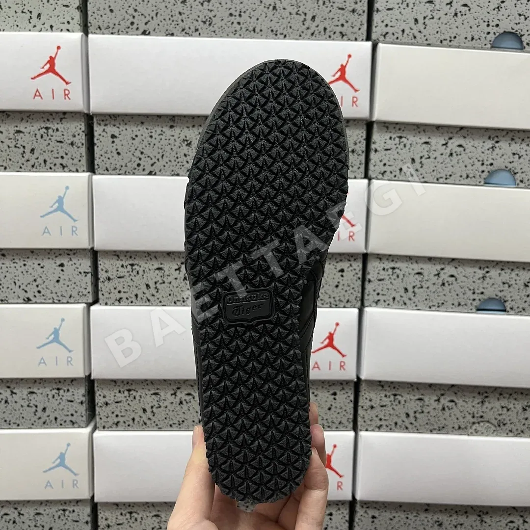 오니츠카타이거 [QC] 멕시코 66 1183C102-002 202277 Onitsuka Tiger Mexico 66 Triple Black 상세 이미지 8