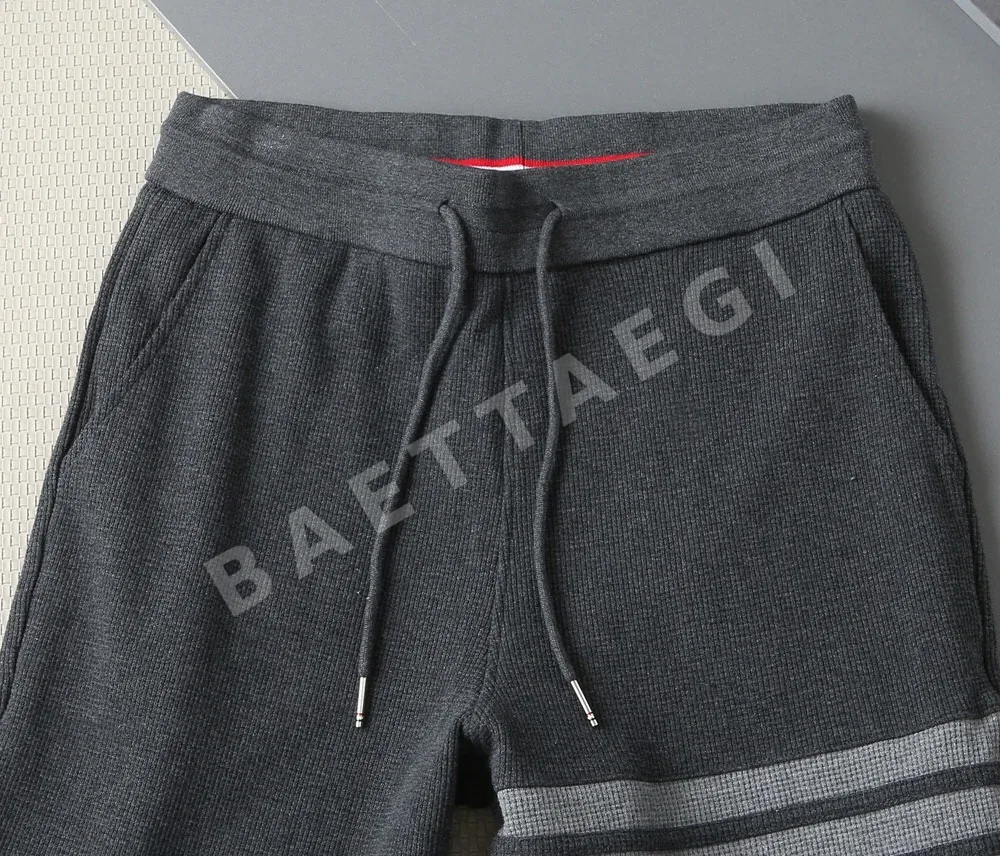 톰브라운 와플 소재 남성 반바지 상세 이미지 2