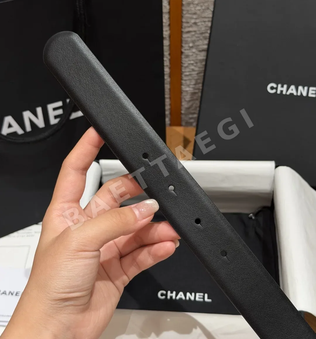 샤넬 클래식 더블 C 로고 가죽 벨트 상세 이미지 7