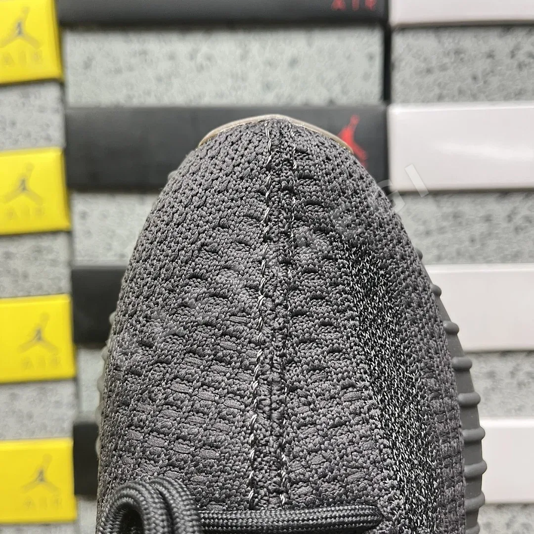 아디다스 [R] 이지 부스트 350 V2 FY4176 200751 Adidas Yeezy Boost 350 V2 상세 이미지 3