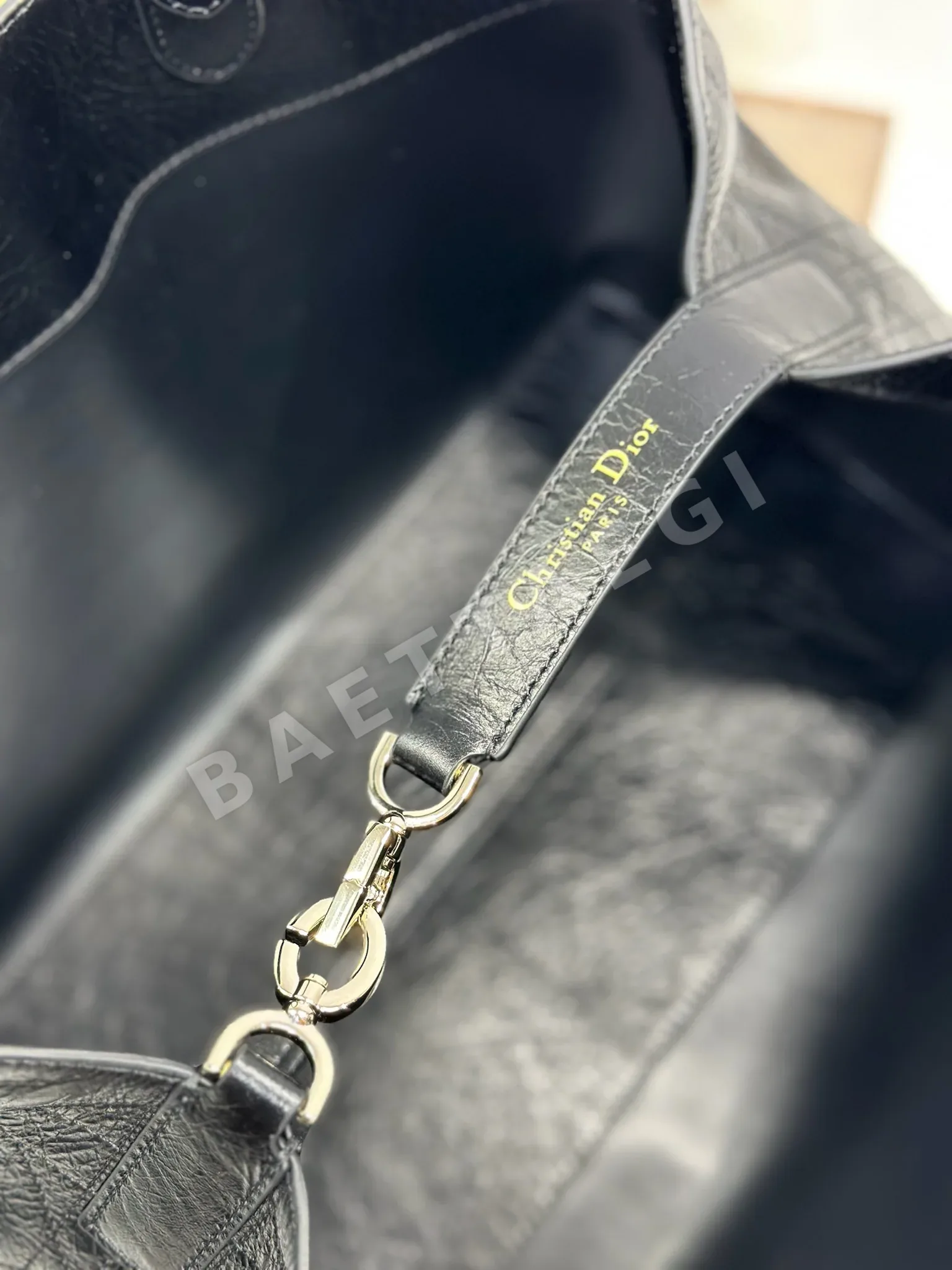 디올 뚜주흐 오버사이즈 카나쥬 송아지가죽 토트백 상세 이미지 7