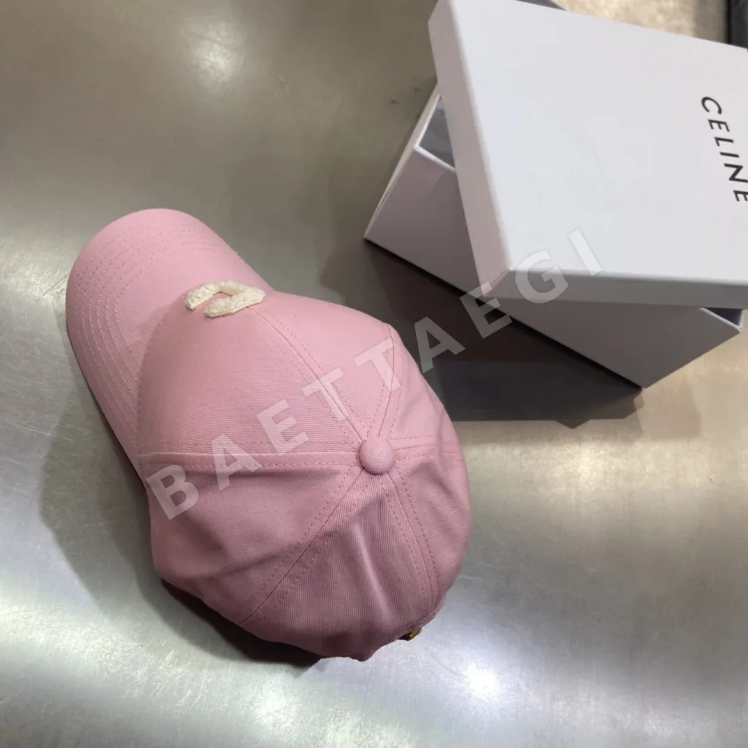 셀린느 C 로고 자수 베이스볼 캡 상세 이미지 4