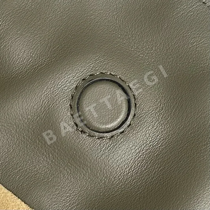 로에베 플라멩코 가방 상세 이미지 8