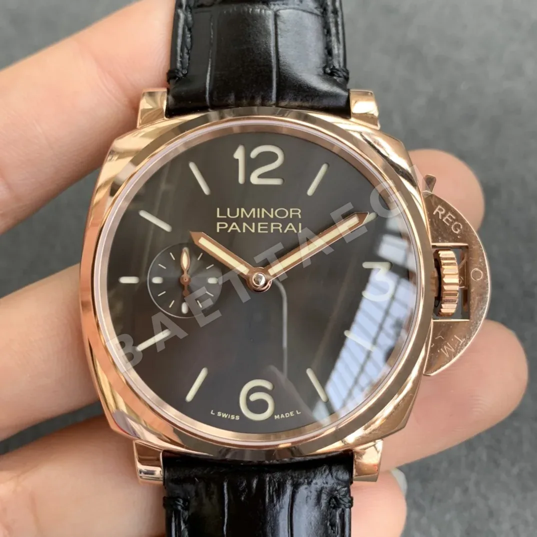 파네라이 PAM677 로즈골드 시계