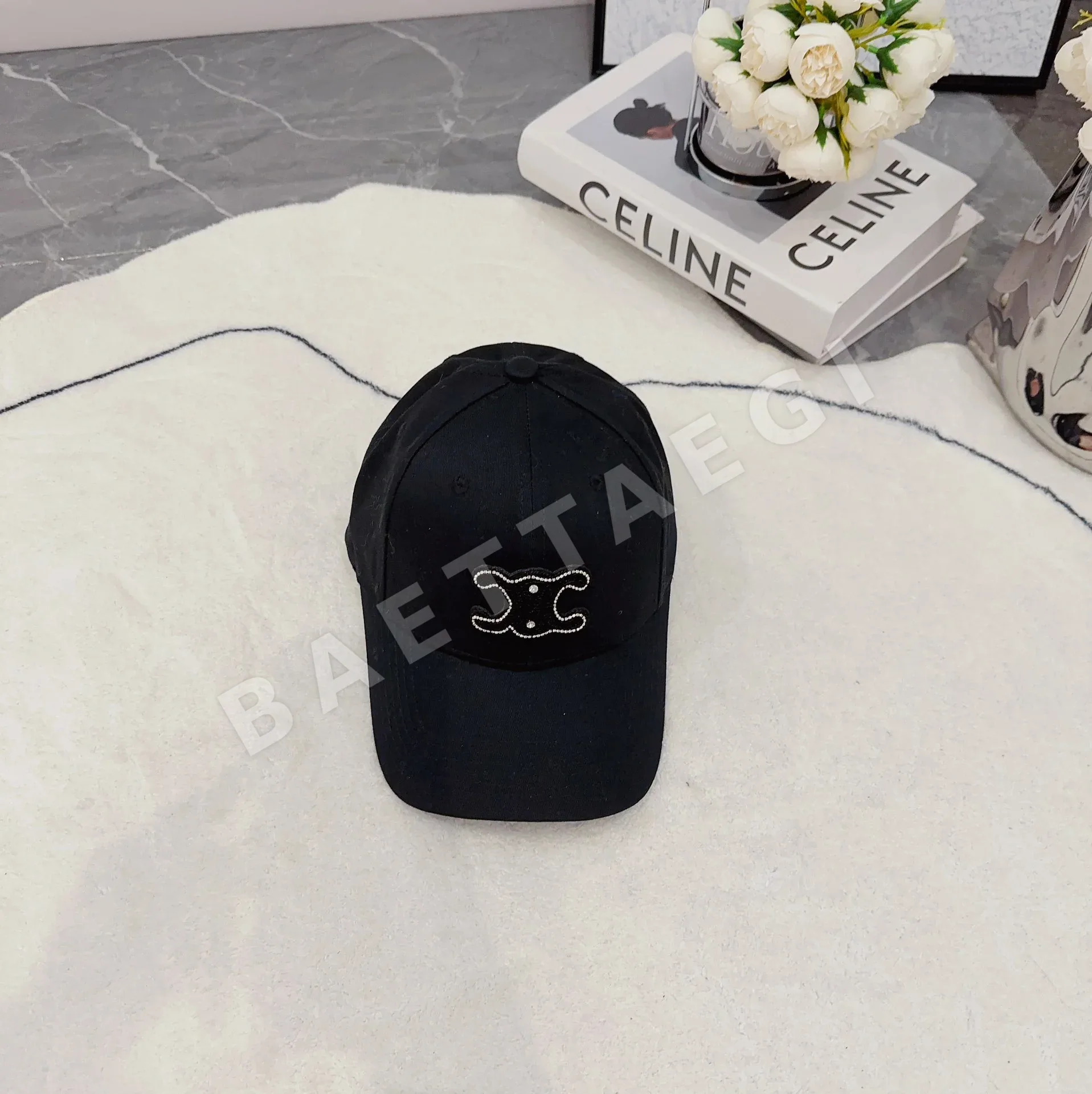 셀린느 클래식 자수 야구모자 83380