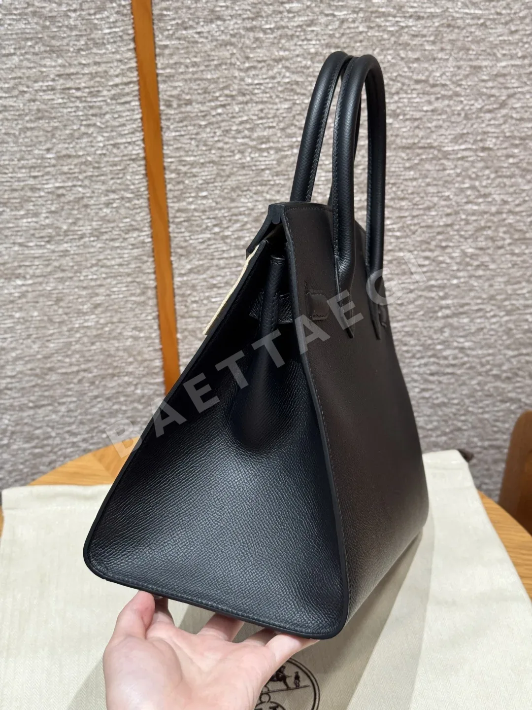 에르메스 버킨 30 cm 블랙 가방 상세 이미지 4