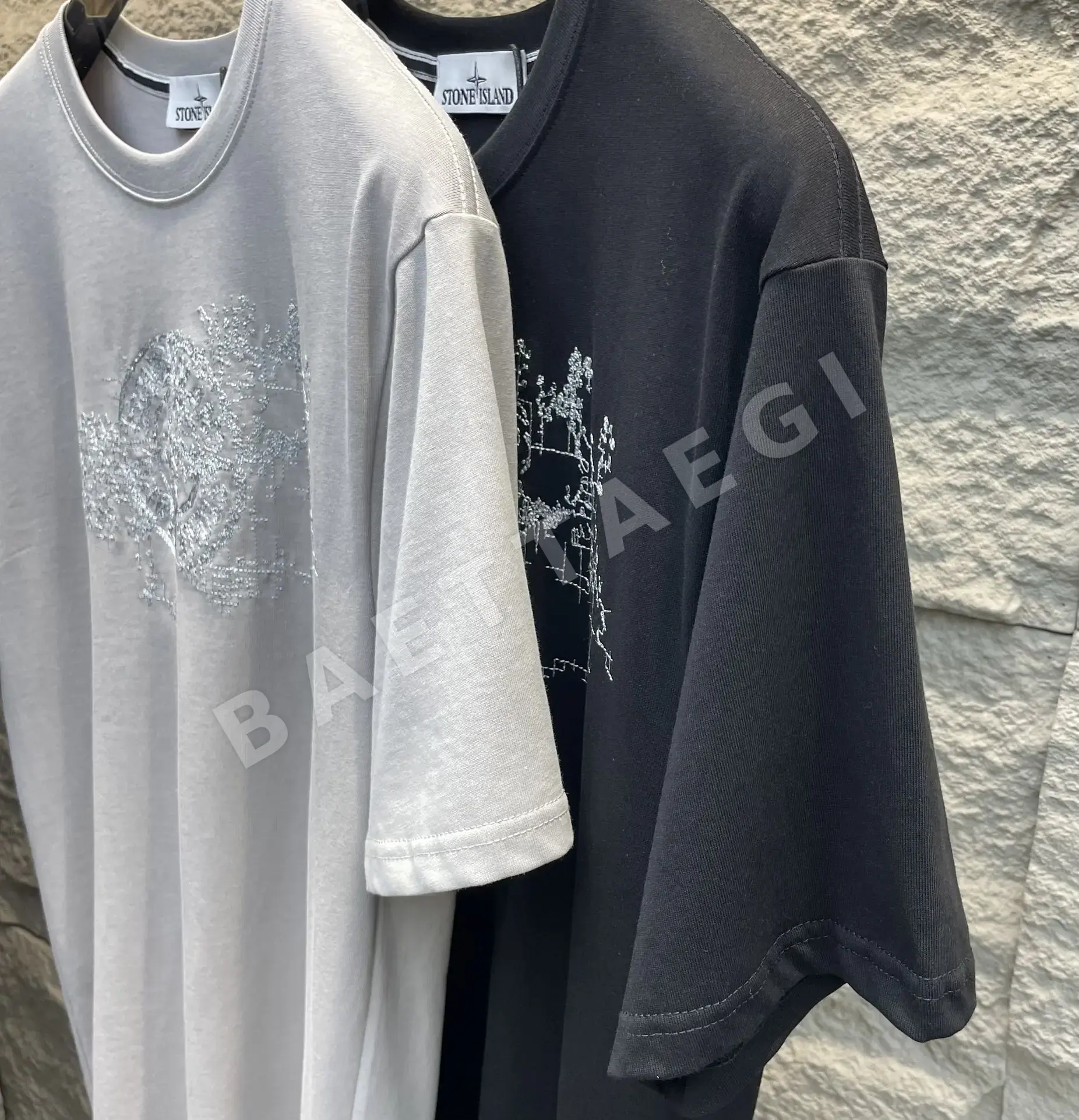 스톤아일랜드 컴퍼스 로고 남성 반팔 티셔츠 상세 이미지 2