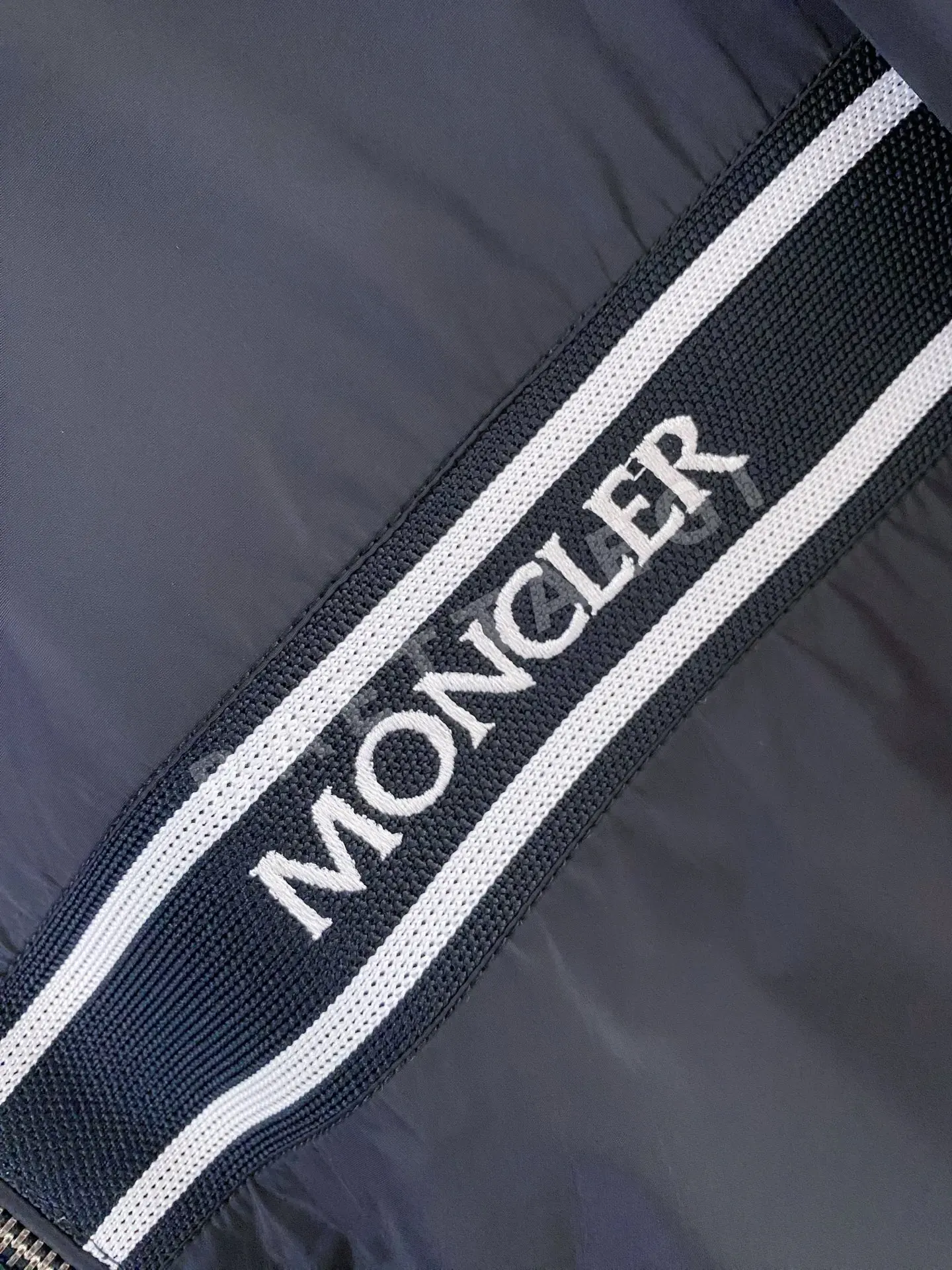 몽클레르 남성 자켓 52585 Moncler 상세 이미지 4