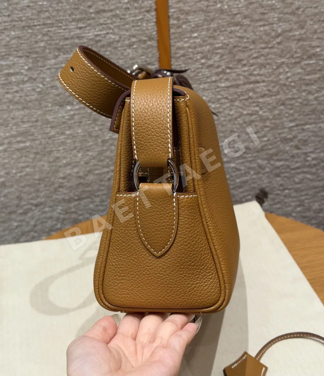 에르메스 켈리 메신저백 상세 이미지 4