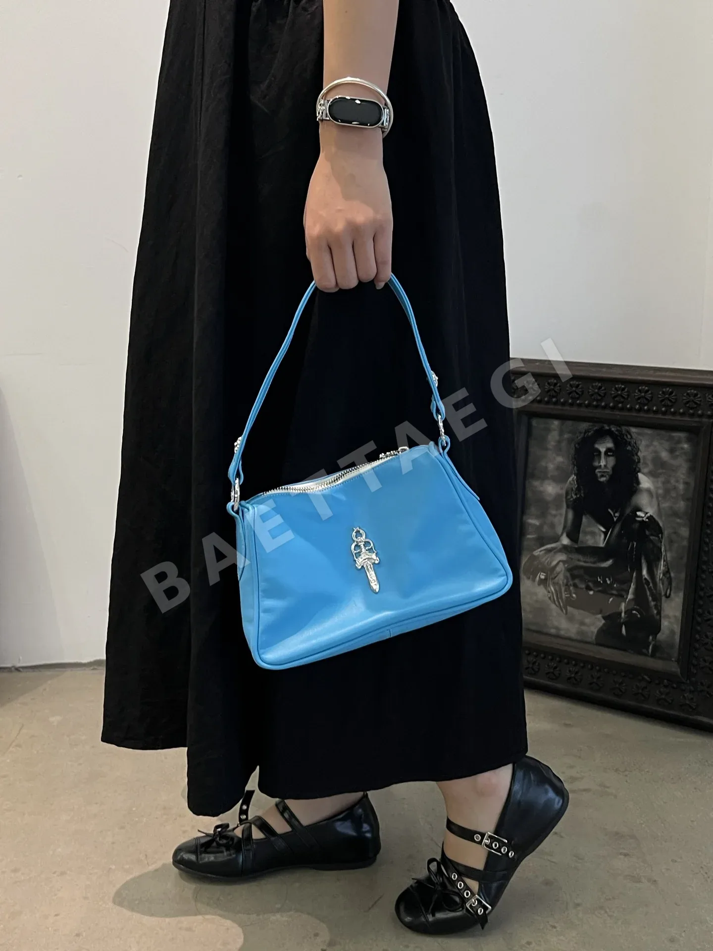 크롬하츠 크로저즈 프루시안 블루 화이트 가방 상세 이미지 16