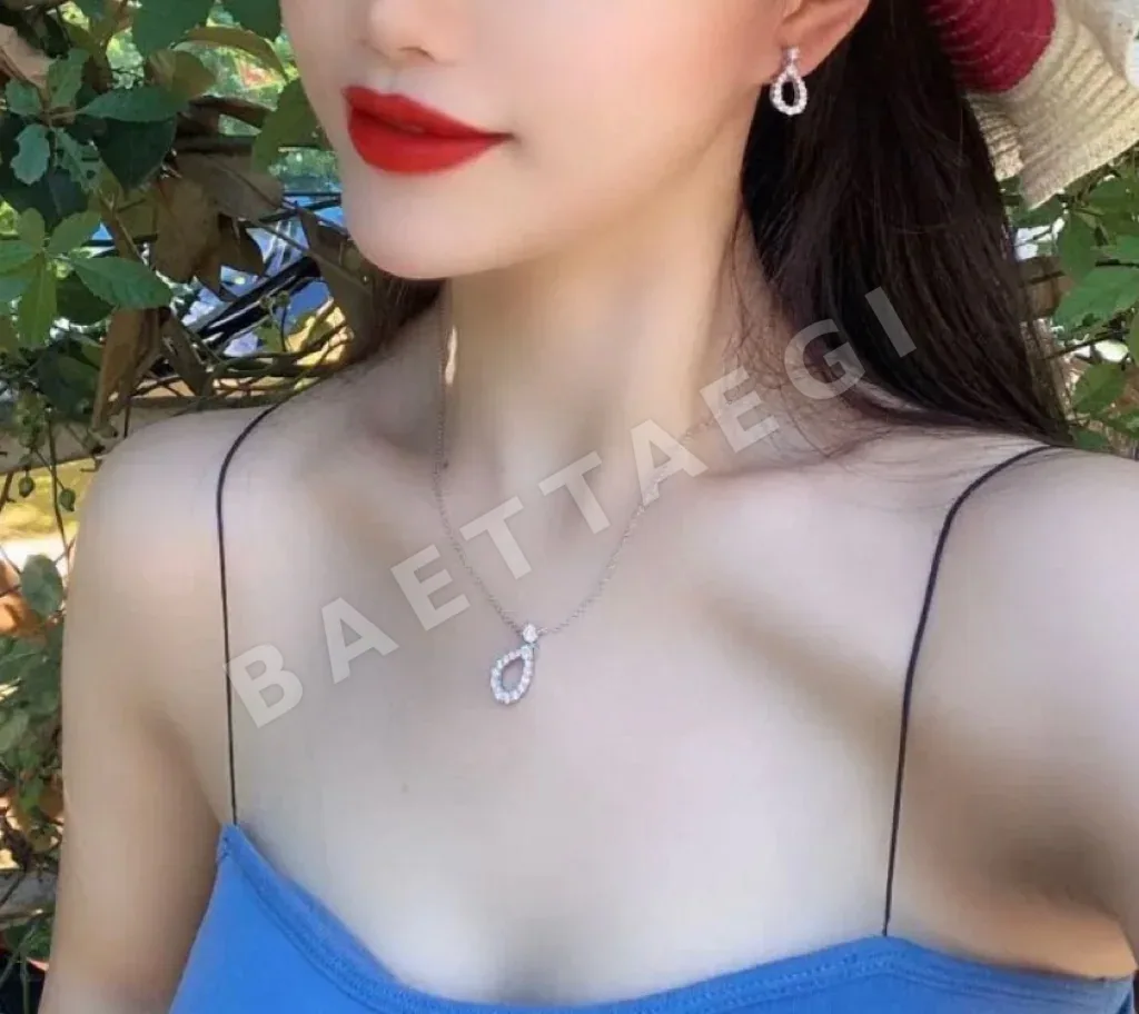 해리윈스턴 다이아몬드 장식 목걸이 상세 이미지 2