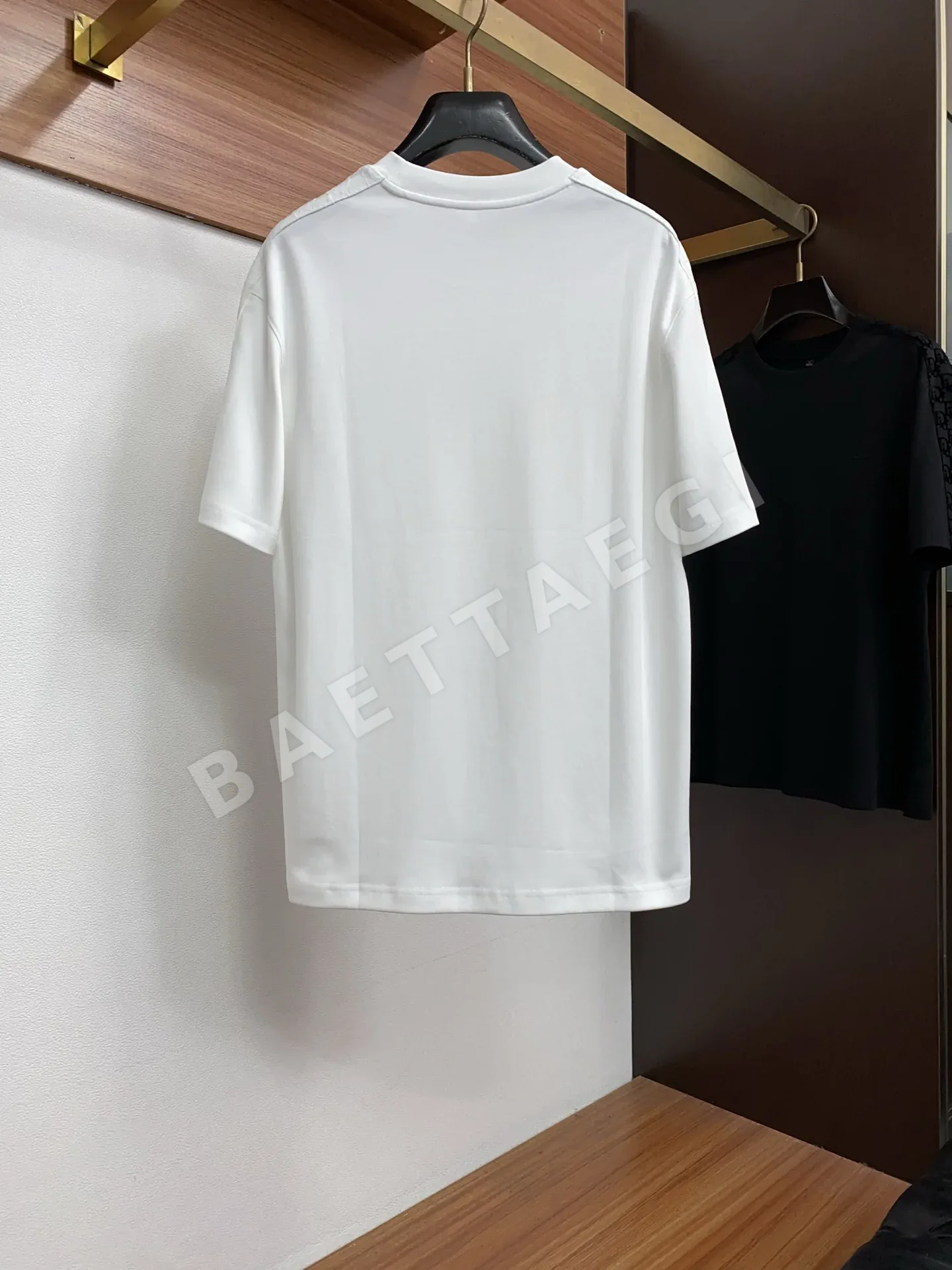 디올 크루넥 남성 반팔 티셔츠 상세 이미지 9