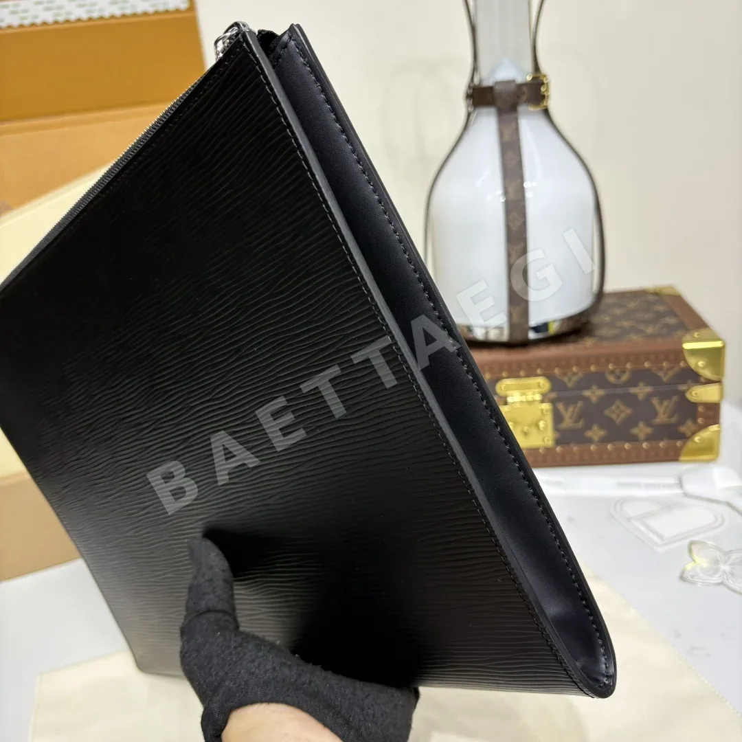 루이비통 포셰트쥬르 라지 에피 가죽 가방 M64153 상세 이미지 4