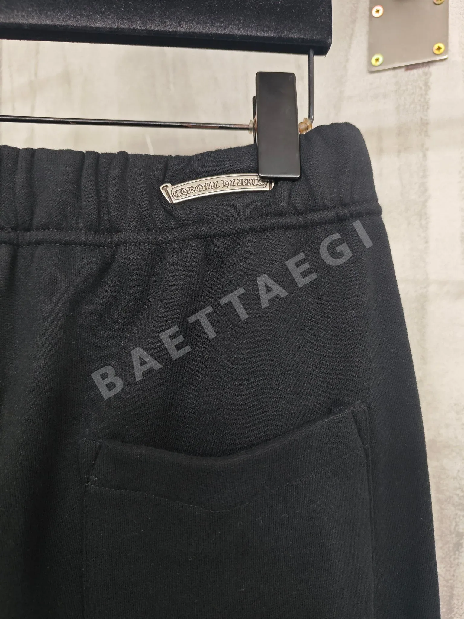 크롬하츠 산스크리트 자수 남성 바지 상세 이미지 7