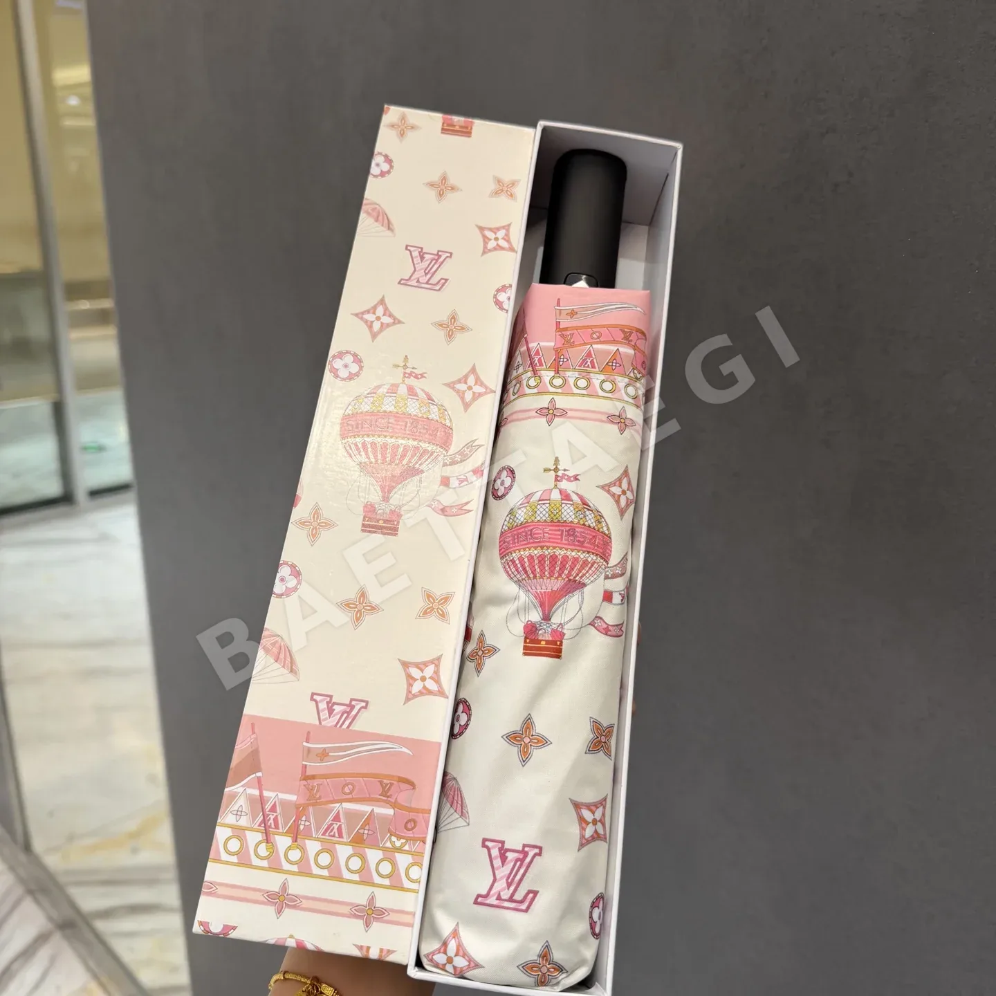 루이비통 3단 접이식 자동 우산 85729