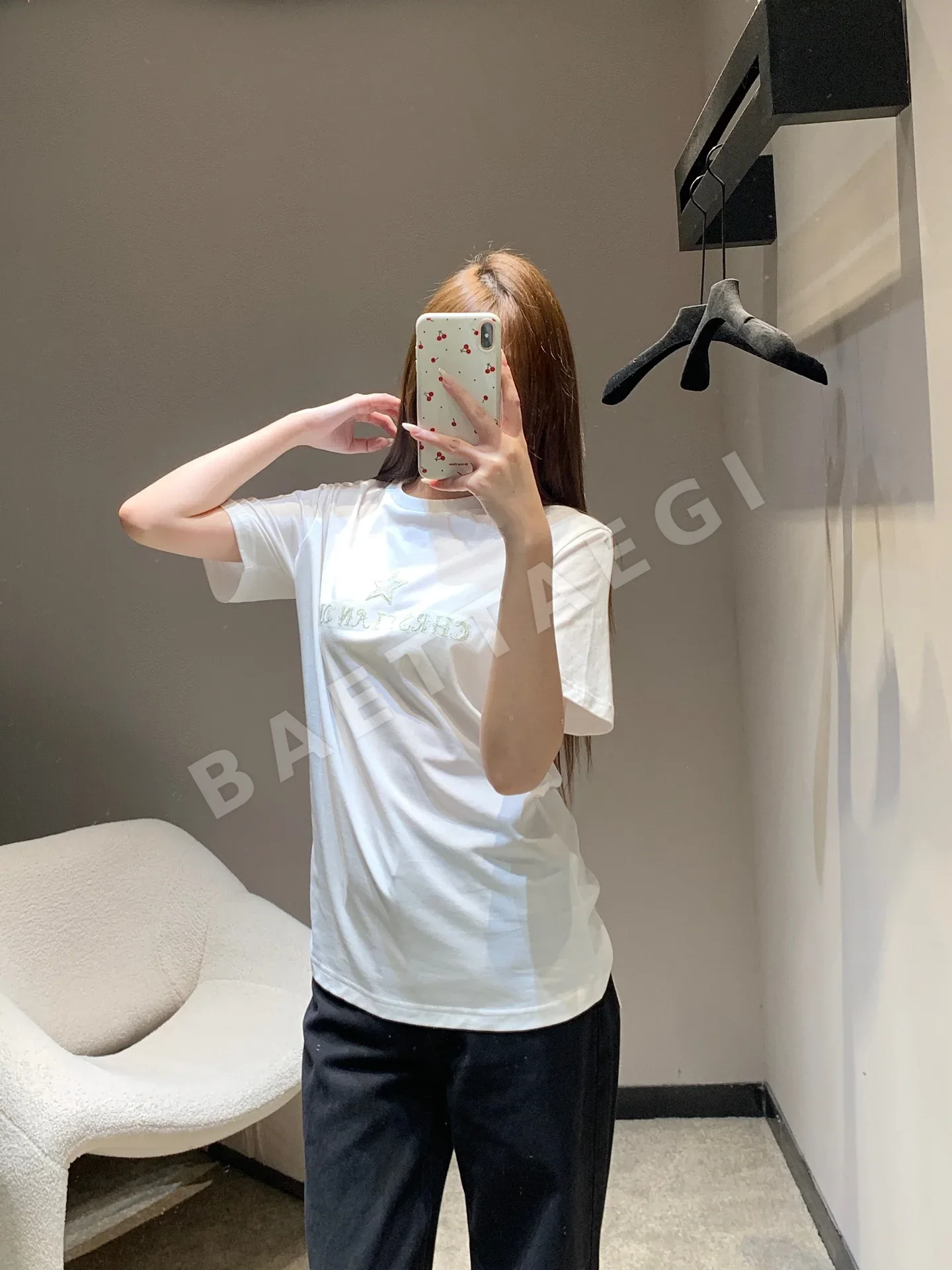 디올 레터 오각성 자수 반팔 티셔츠 상세 이미지 9