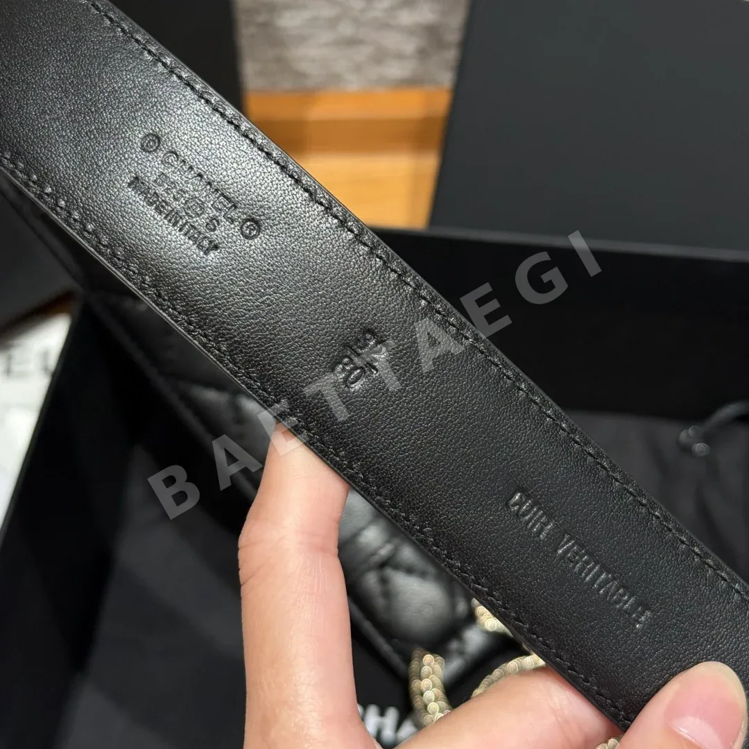 샤넬 클래식 더블 C 메탈 로고 램스킨 벨트 상세 이미지 8