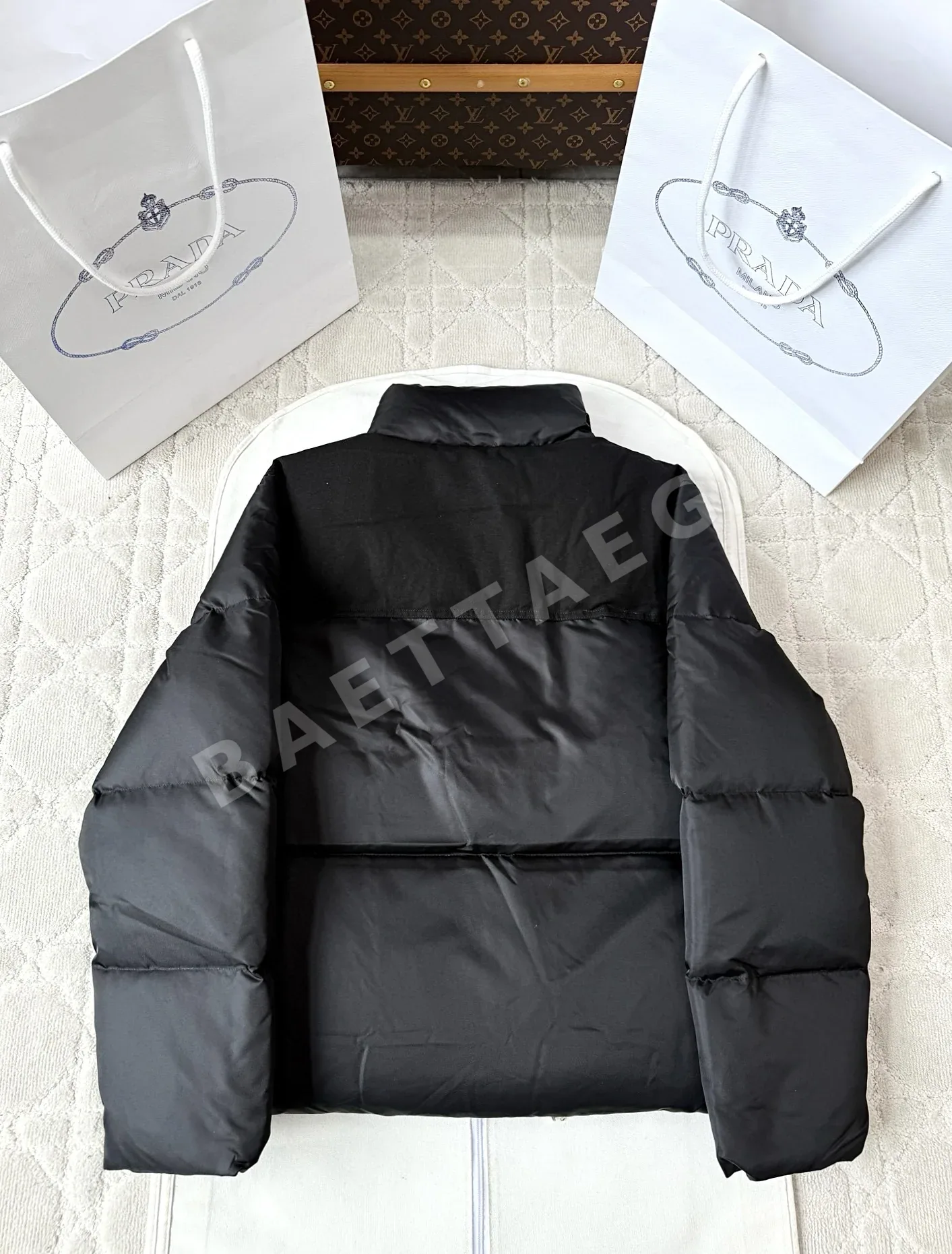 프라다 리나일론 남성 패딩 재킷 상세 이미지 2