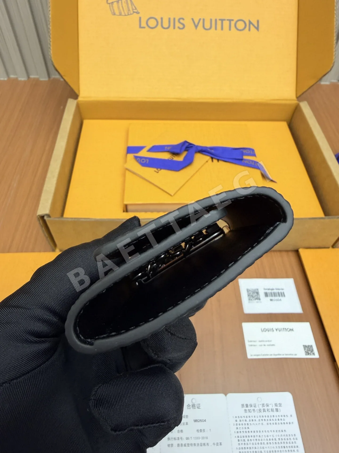 루이비통 M82604 지갑 상세 이미지 8