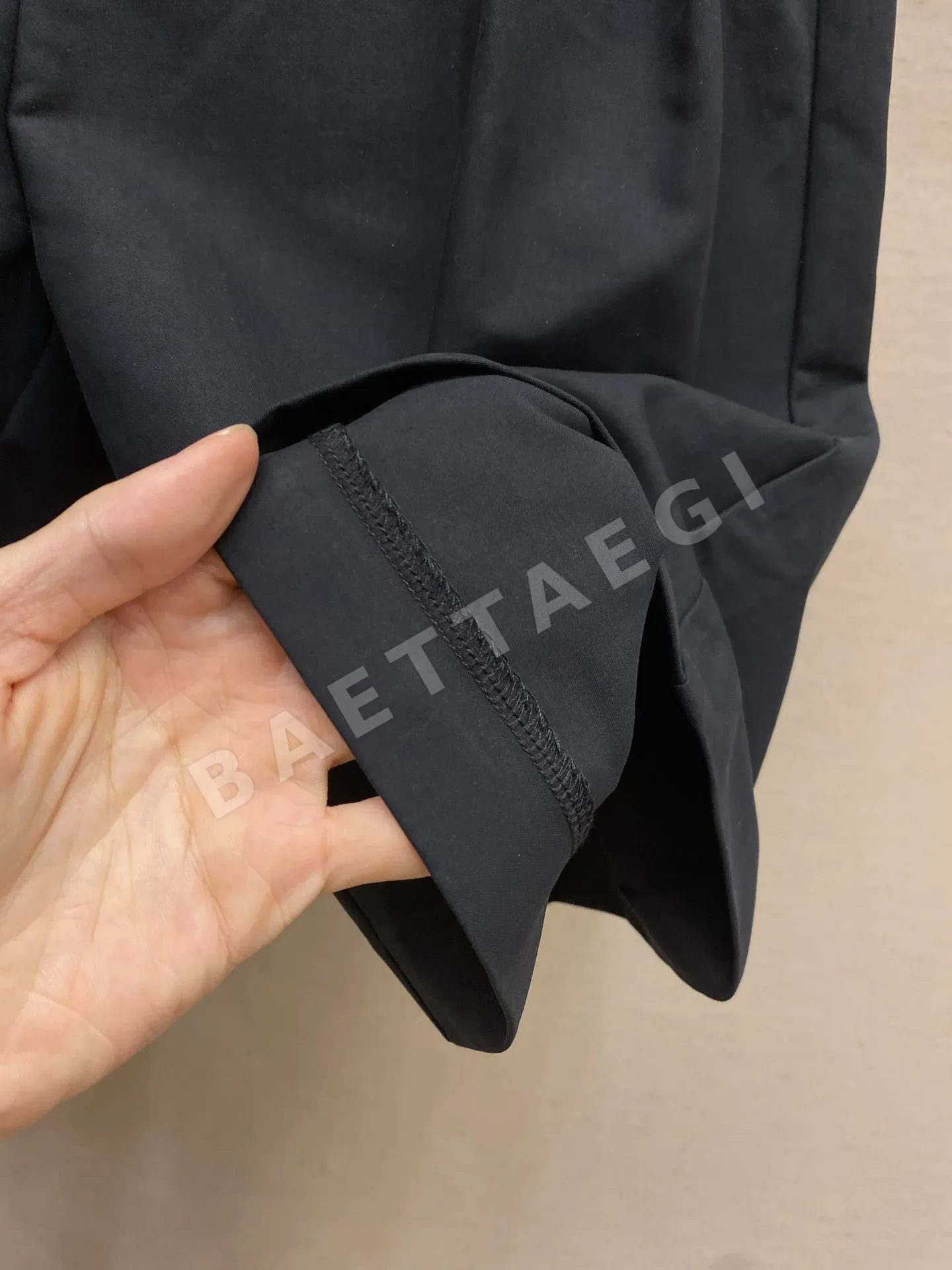 생로랑 코튼 루즈핏 남성 반바지 상세 이미지 9