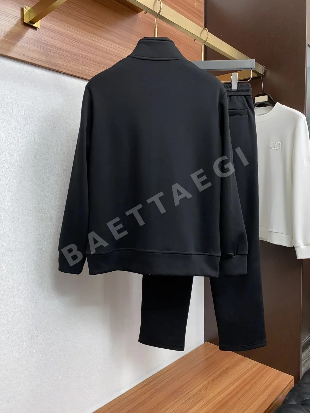 프라다 남성 지퍼 재킷 세트 상세 이미지 9