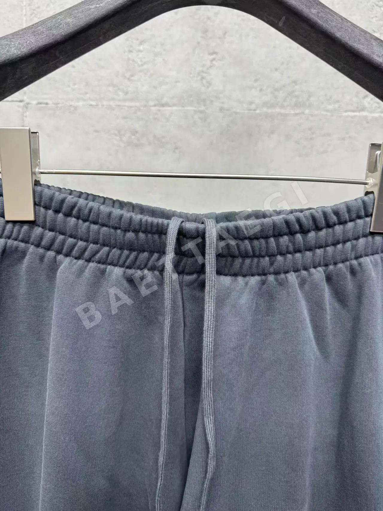 발렌시아가 남성 바지 상세 이미지 4