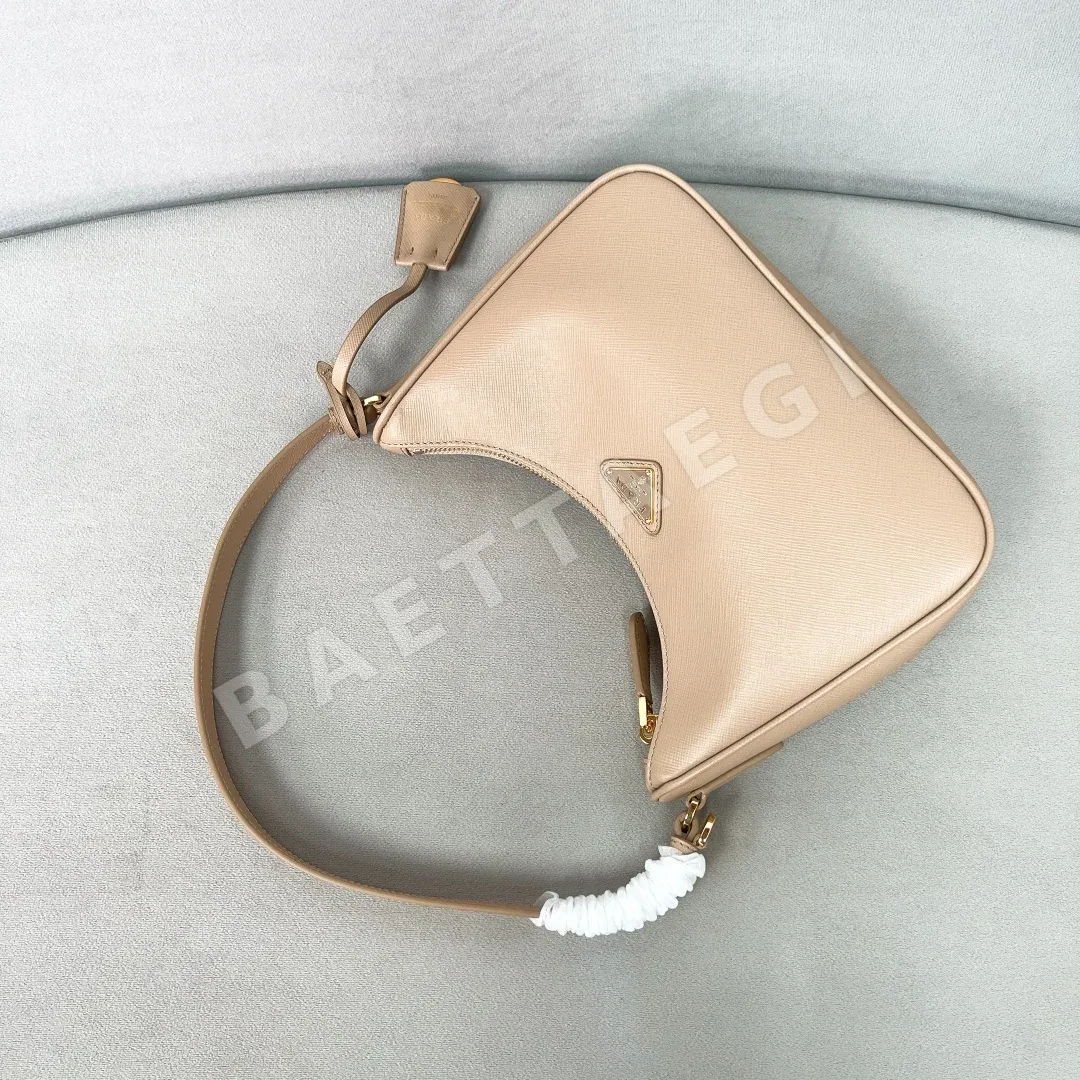 프라다 사피아노 크로스 그레인 레더 호보 숄더백 상세 이미지 5