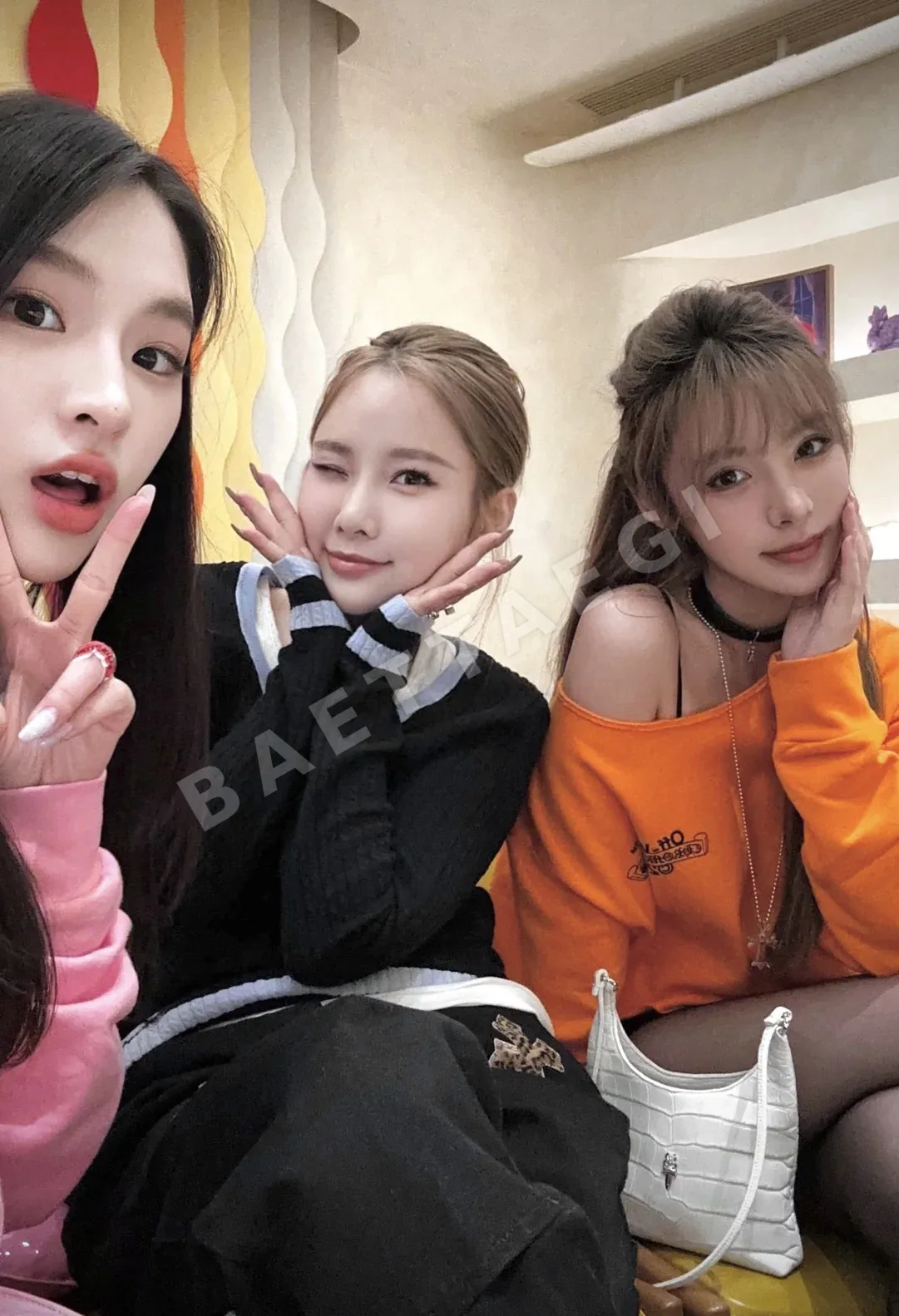 크롬하츠 화이트 크로커다일 가방 상세 이미지 9