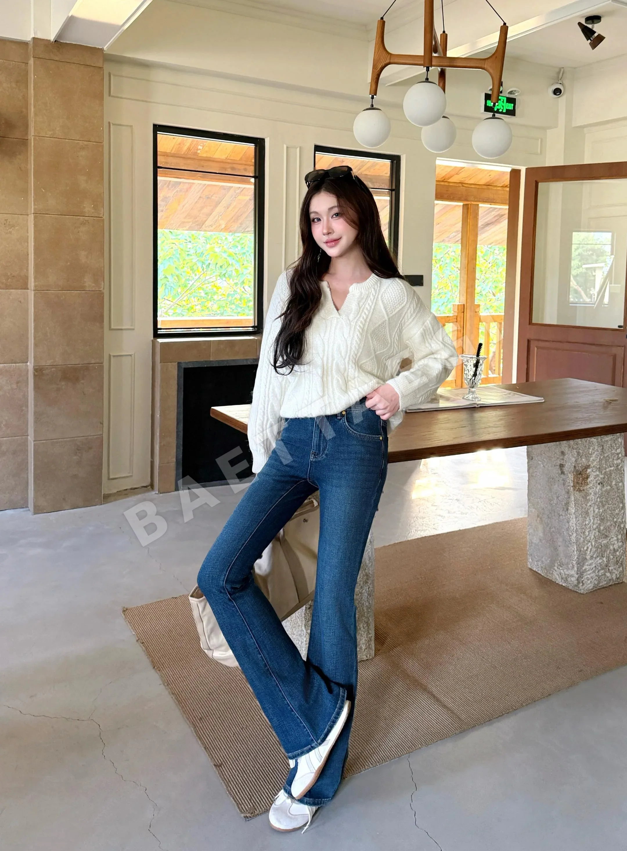 샤넬 더블 C 자수 플레어 진 바지 163807