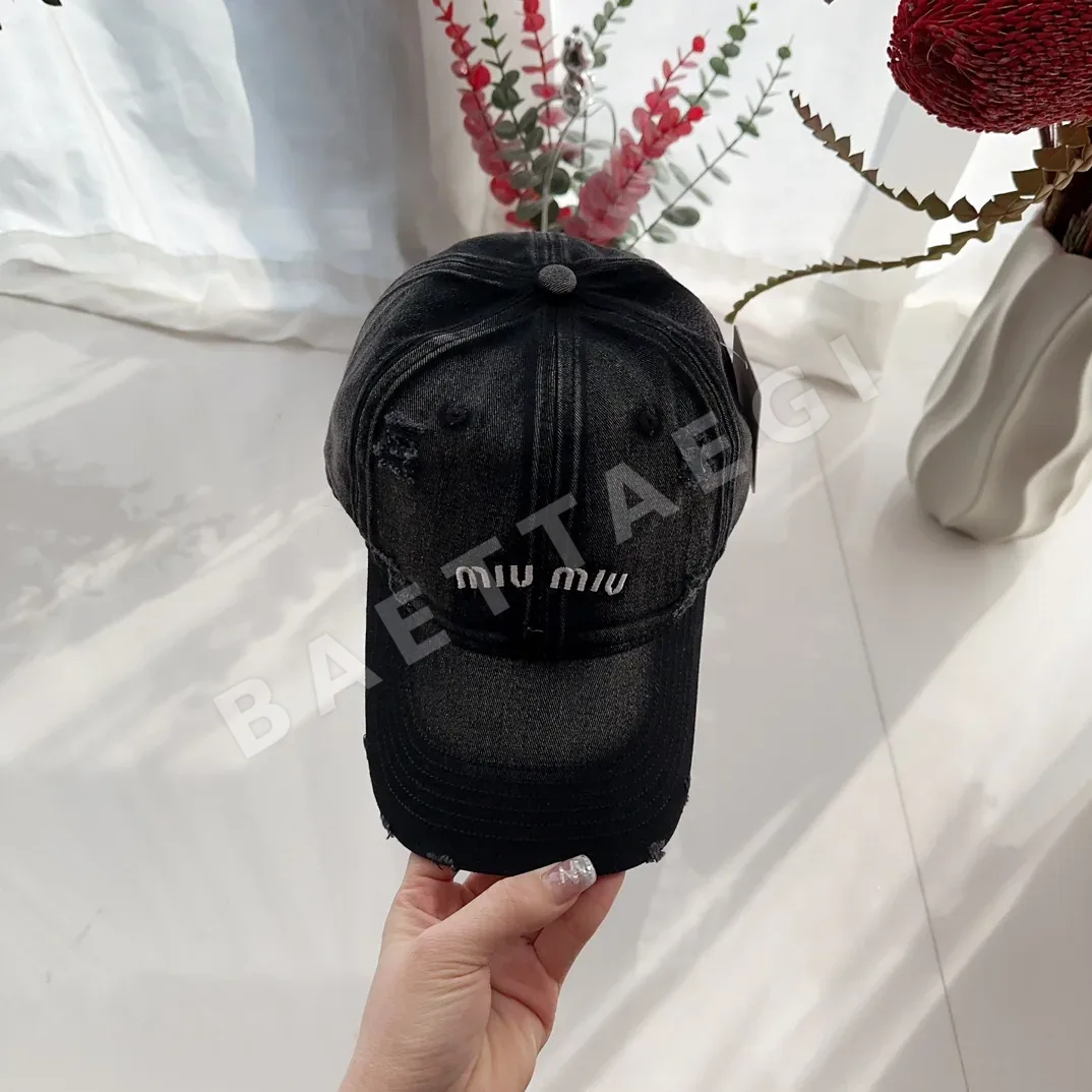 미우미우 모자 81066 Miu Miu Cap 상세 이미지 7