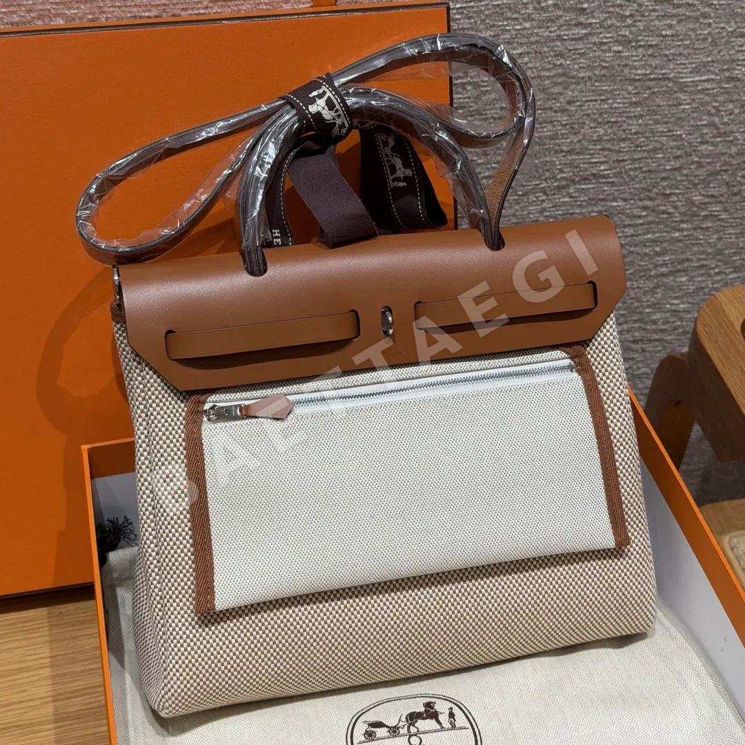 에르메스 하버백 캔버스 소가죽 지갑 상세 이미지 2