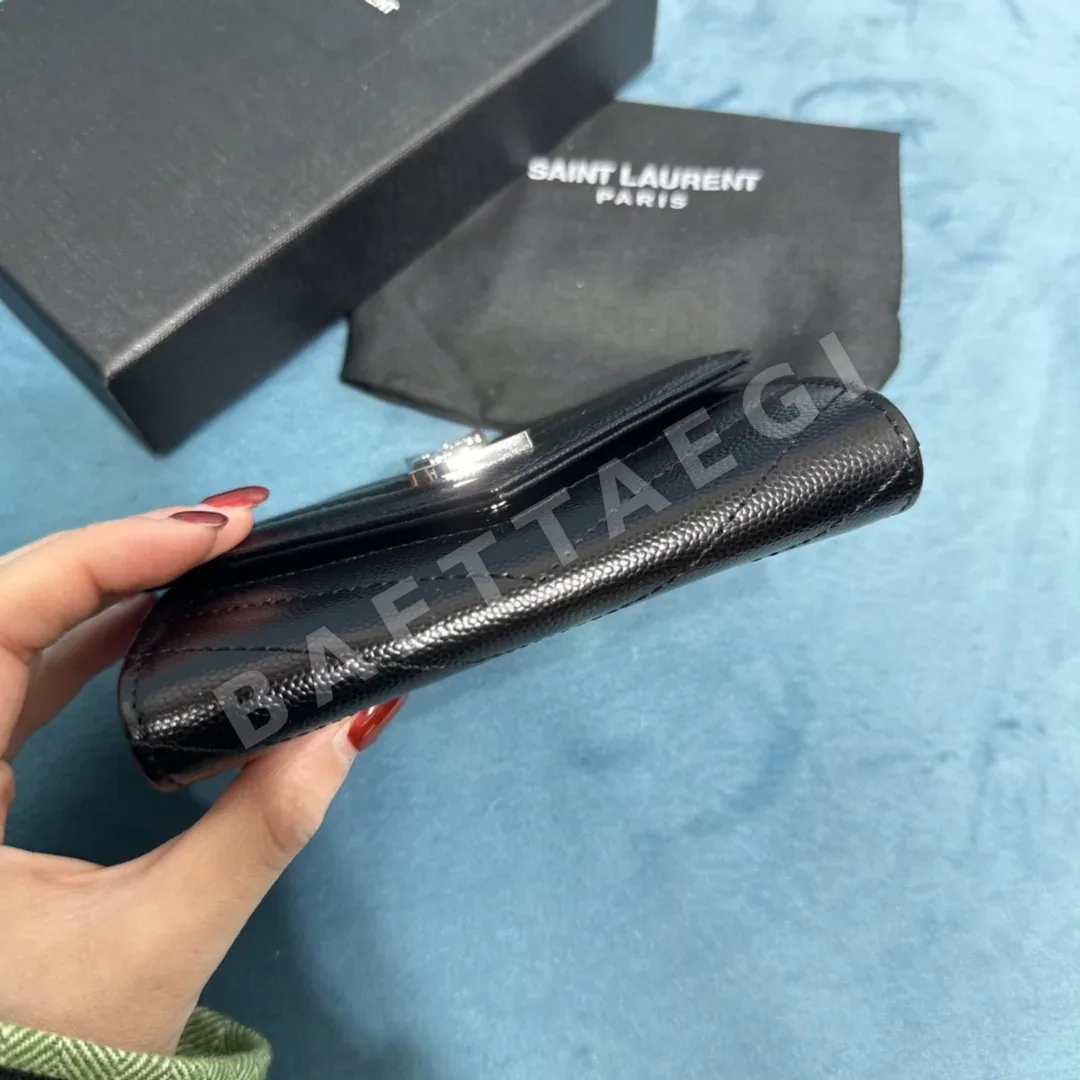 생로랑 캐비어 가죽 YSL 로고 지갑 상세 이미지 6