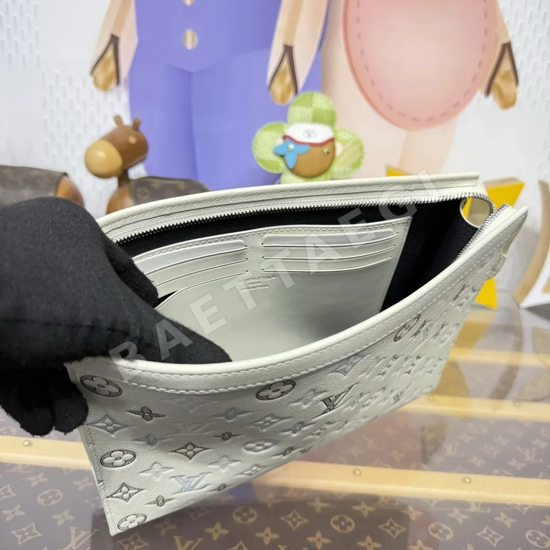 루이비통 포쉐트 보야주 미디엄 클러치 가방 M61692 상세 이미지 9