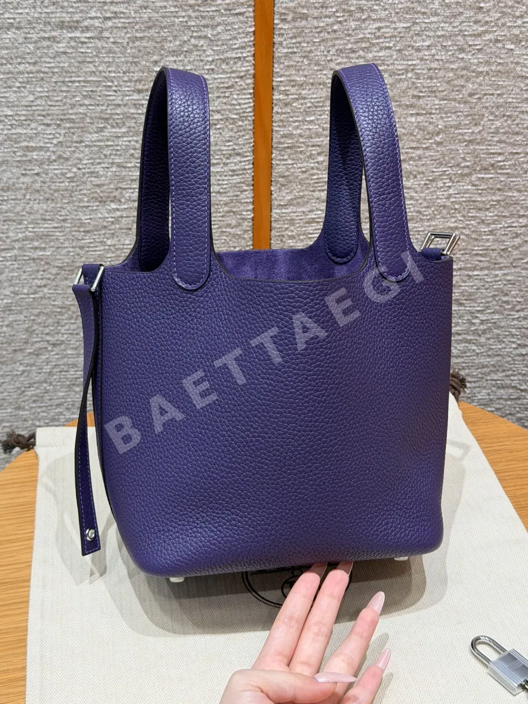 에르메스 피코탄 록 18 cm 가방 상세 이미지 4