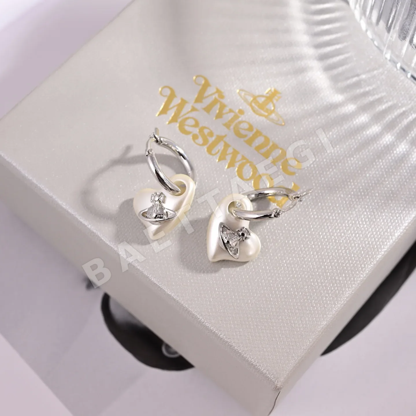 비비안웨스트우드 귀걸이 65100 Vivienne Westwood Earrings 상세 이미지 5